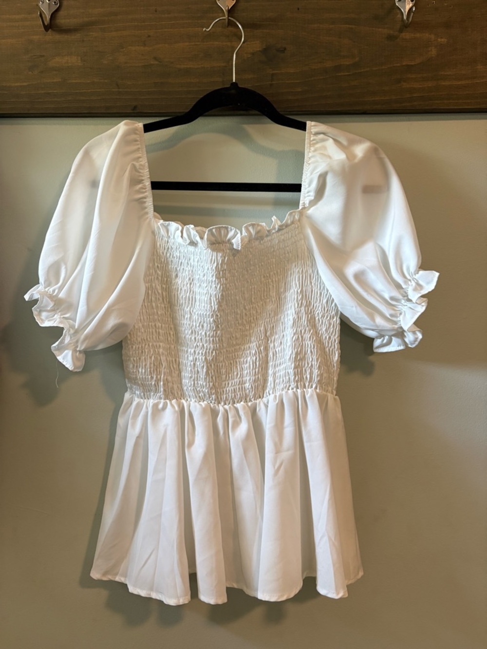 NWOT Large White Puff Sleeve Smocked Peplum Blouse